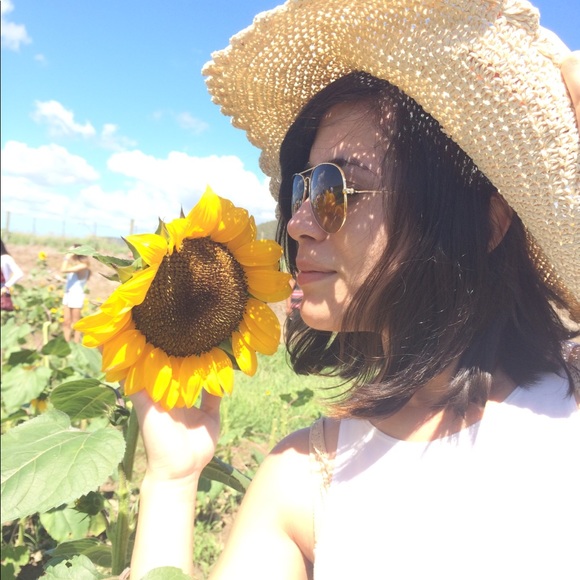 Meet your Posher, Natalia - Picture 2 of 8